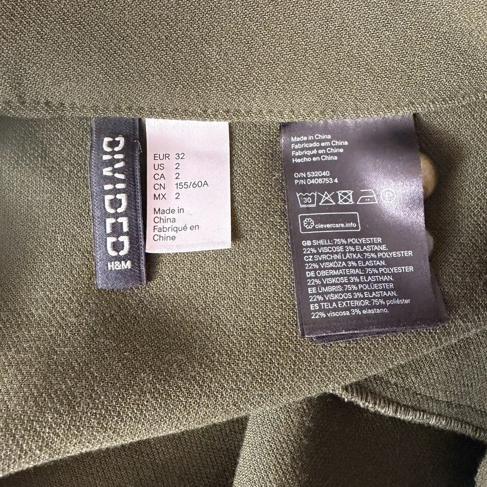 Vintage H&M Dark Green A-Line Skirt with Buttons - Picture 9 of 9